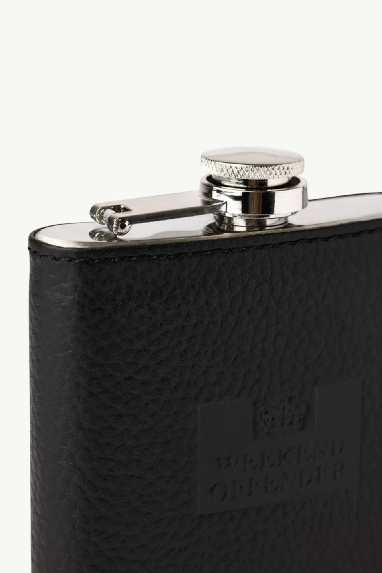 weekend-offender-leather-billfold-wallet-with-gift-box-black-AC1024-3 Weekend Offender Leather Hip Flask With Gift Box Black AC1024