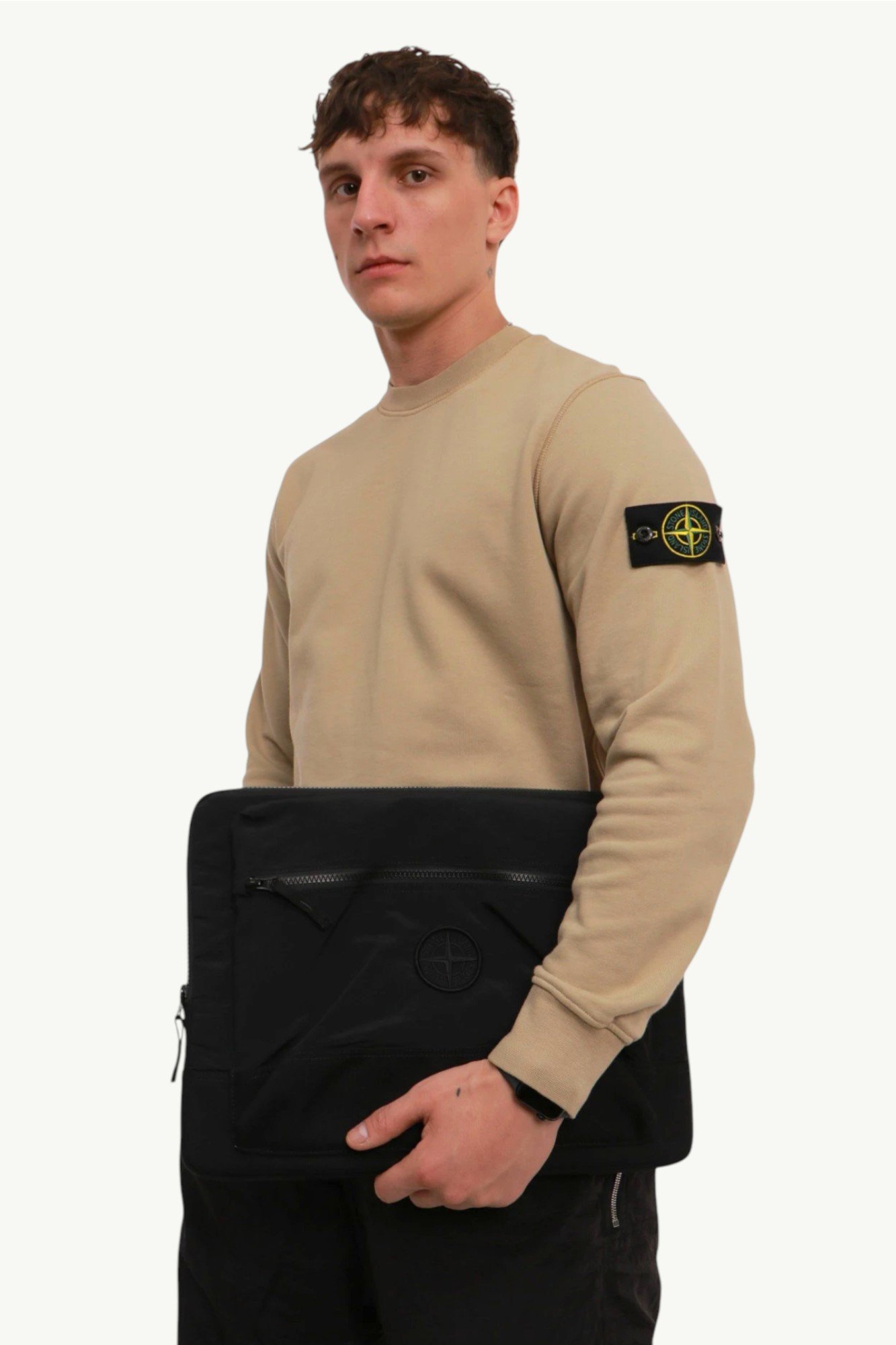 stone-island-econyl-nylon-metal-zip-pouch-bag-black-k1s159200008s0076v0029-3 Stone Island Econyl® Nylon Metal Zip Pouch Black K1S159200008S0076-V0029