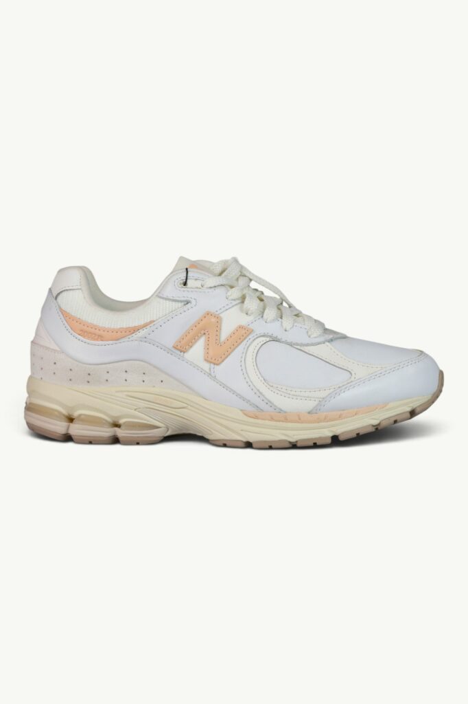 New Balance 2002R Classics White/Beige M2002RVF