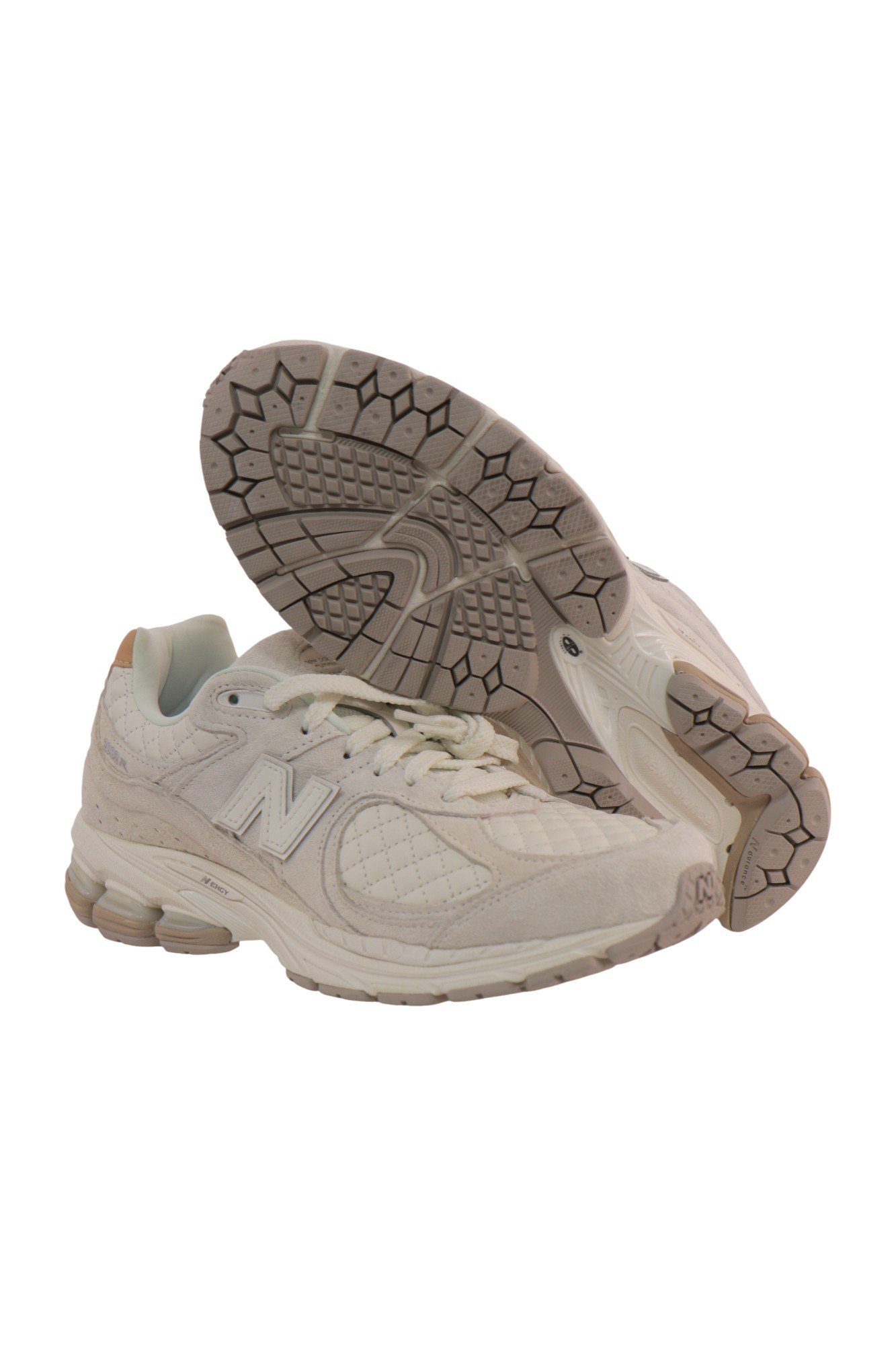 new-balance-2002r-refined-future-white-m2002rpd-4 New Balance 2002R Refined Future White M2002RPD