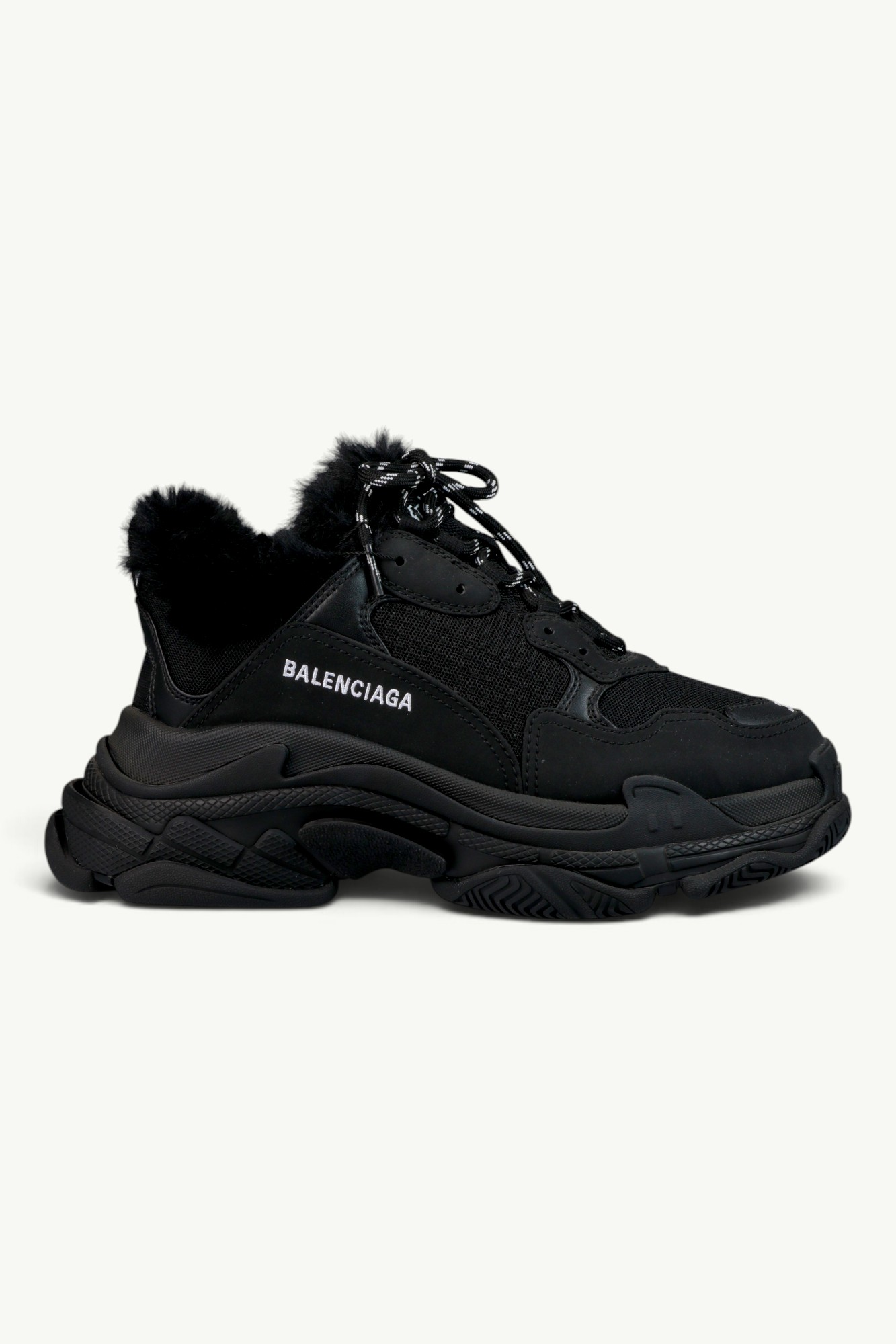 Кросівки Balenciaga Triple S Sneaker Black - Оригінал в Україні