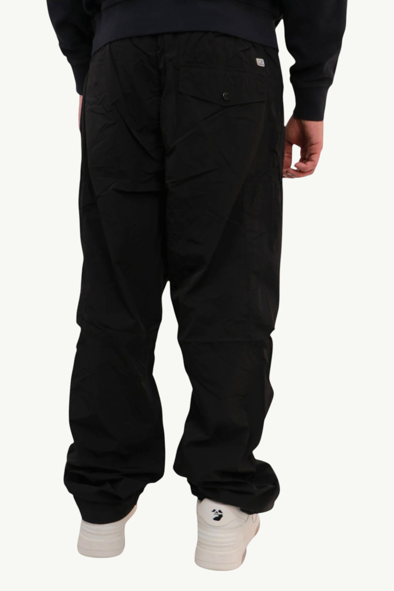 cp-company-chrome-r-lens-cargo-pants-black-19cmpa152a005904g-999-4 C.P. Company Chrome-R Lens Cargo Pants Black 19CMPA152A-005904G-999