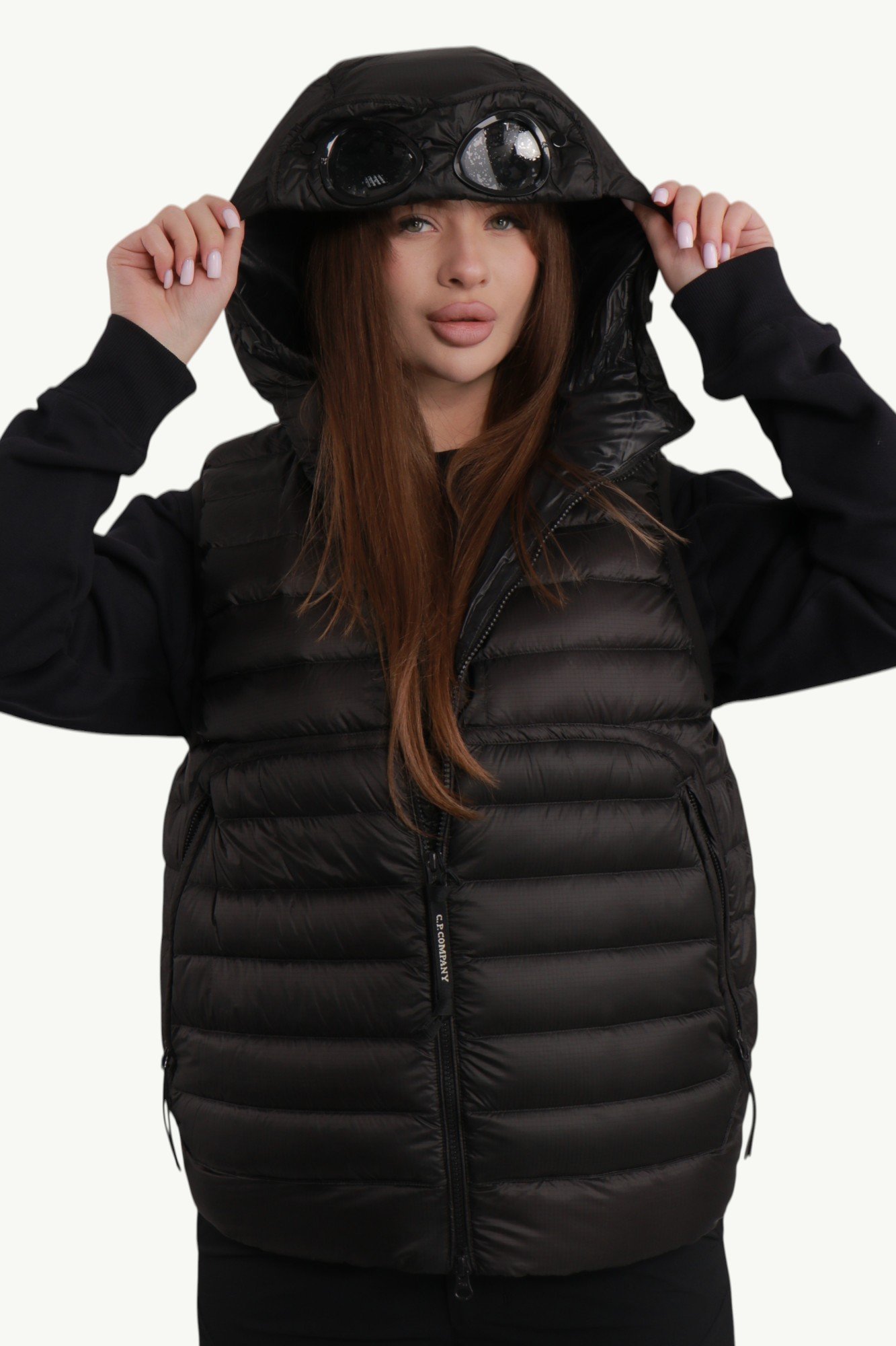 cp-company-dd-shell-goggle-down-gilet-black-19cmve032a110416a999-w-1 C.P. Company D.D. Shell Goggle Down Gilet Black - арт. 19CMVE032A-110416A-999