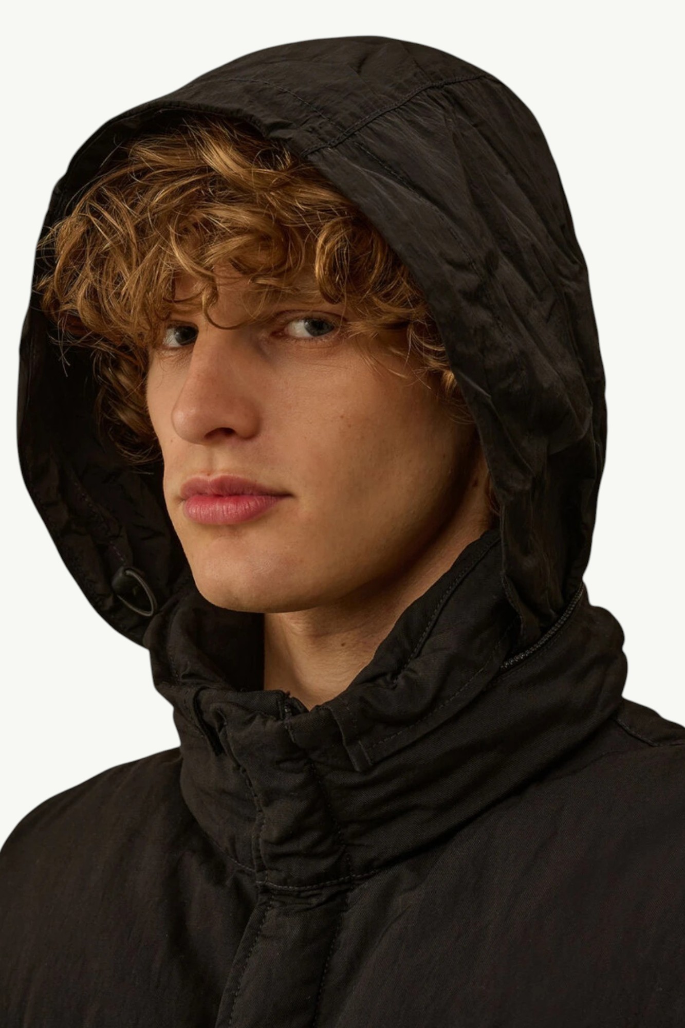 cp-company-eco-chrome-r-mixed-hooded-down-gilet-black-19cmve028a006369m-999-4 C.P. Company Eco-Chrome R Mixed Hooded Down Gilet Black 19CMVE028A-006369M-999