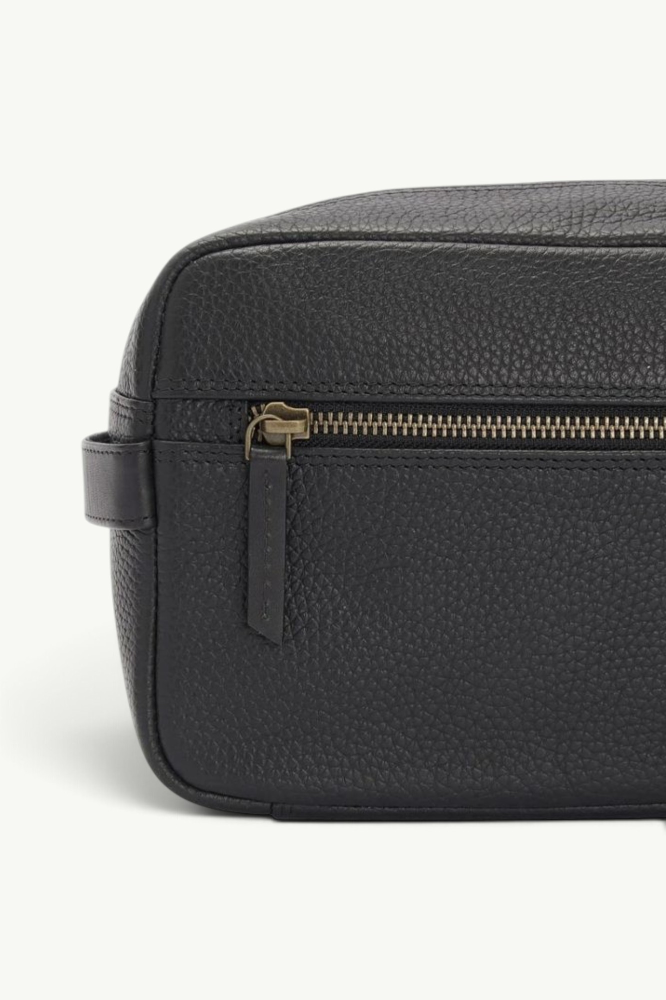 Barbour Highgate Leather Washbag Black MAC0422BK11