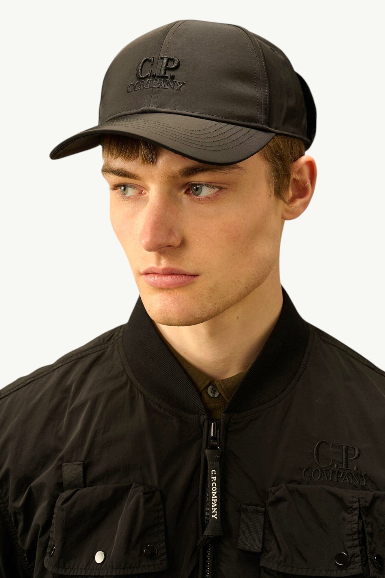 cp-company-chrome-r-goggle-cap-black-rccmac748a110545a999-2 C.P. Company Chrome-R Goggle Cap Black RCCMAC748A-110545A-999