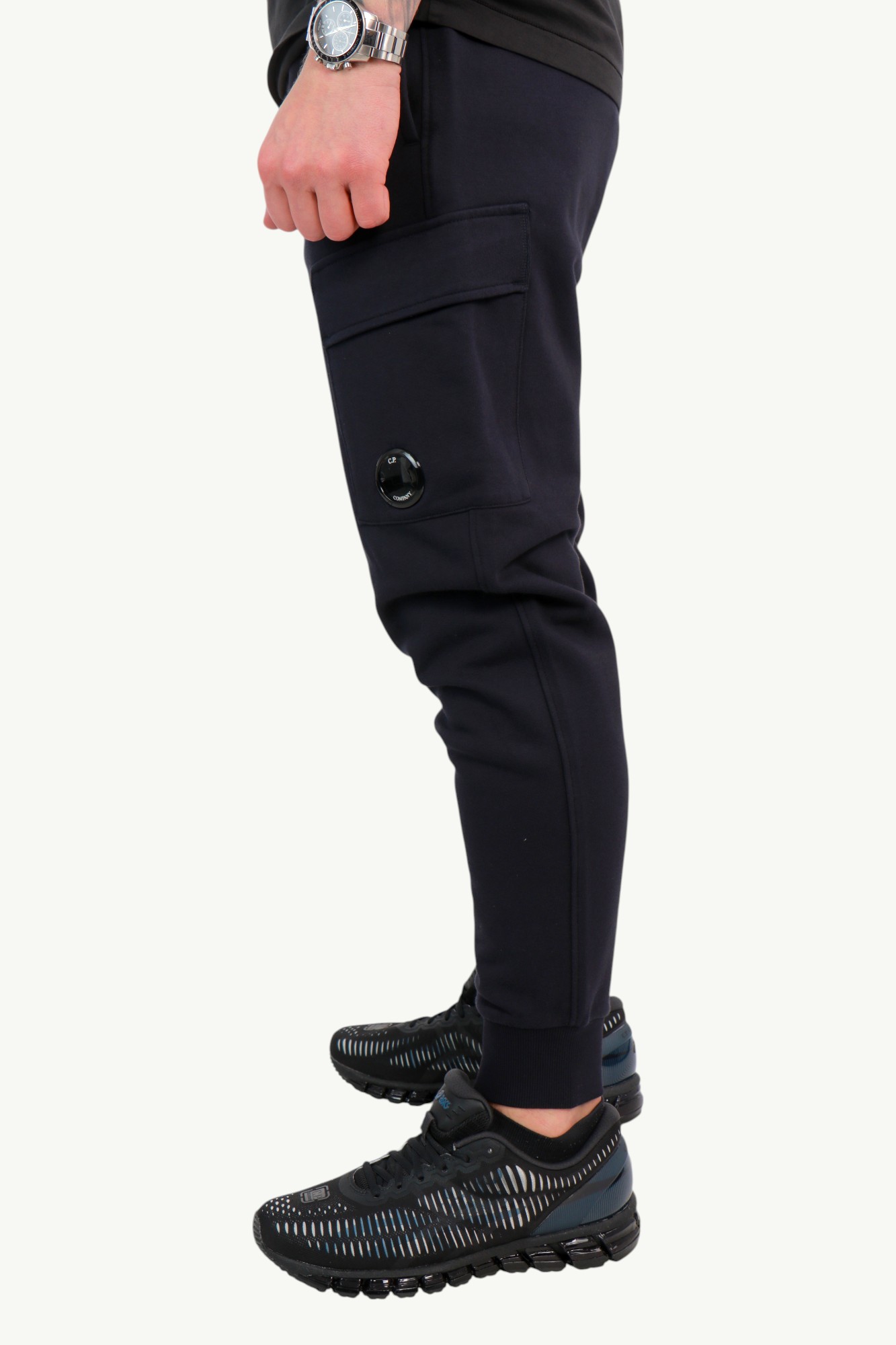cp-company-diagonal-raised-fleece-cargo-lens-sweatpants-total-eclipse-blue-rccmsp717a005086w888-3 C.P. Company Diagonal Raised Fleece Cargo Lens Sweatpants Total Eclipse – Blue RCCMSP717A-005086W-888