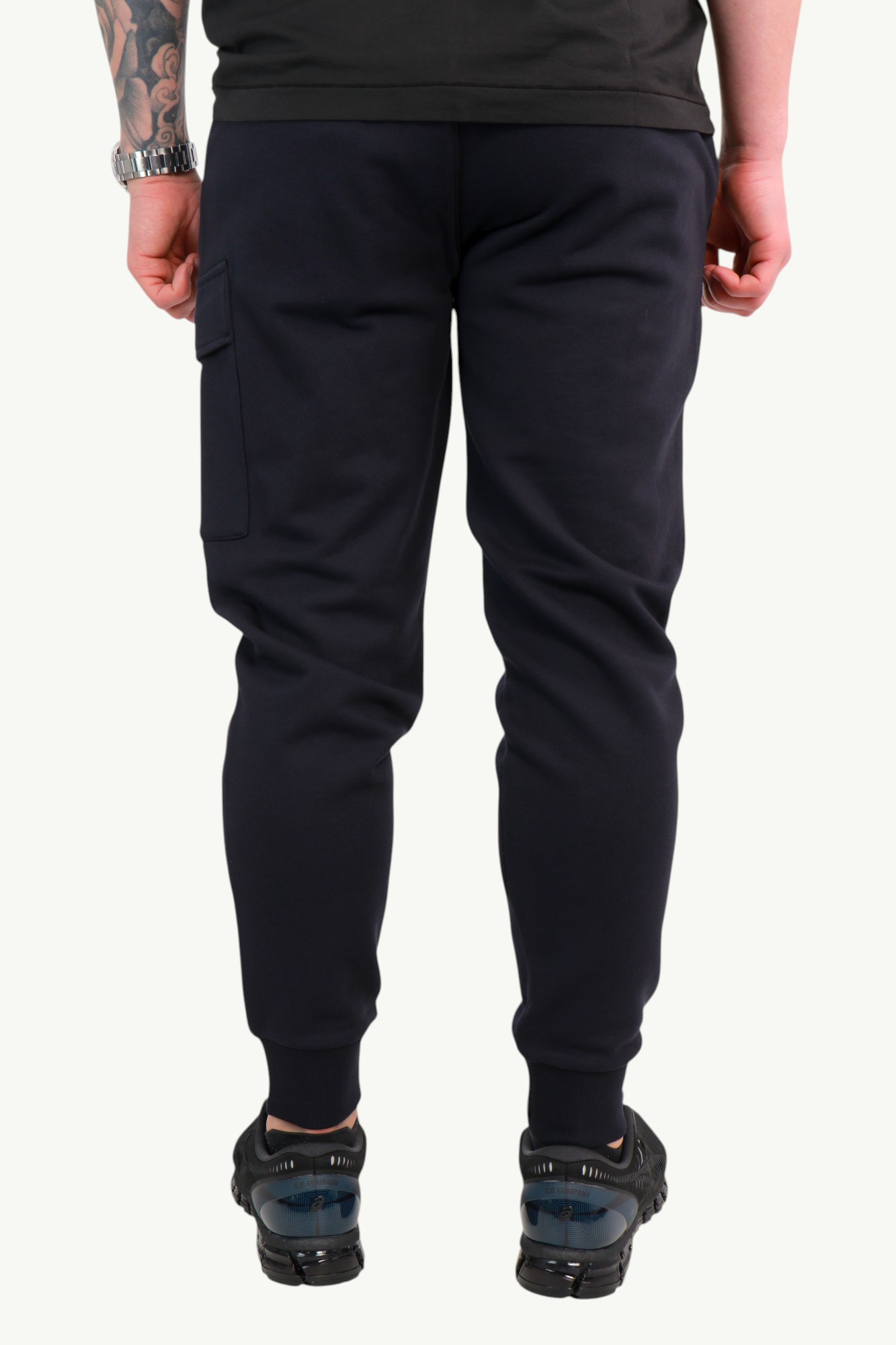 cp-company-diagonal-raised-fleece-cargo-lens-sweatpants-total-eclipse-blue-rccmsp717a005086w888-5 C.P. Company Diagonal Raised Fleece Cargo Lens Sweatpants Total Eclipse – Blue RCCMSP717A-005086W-888