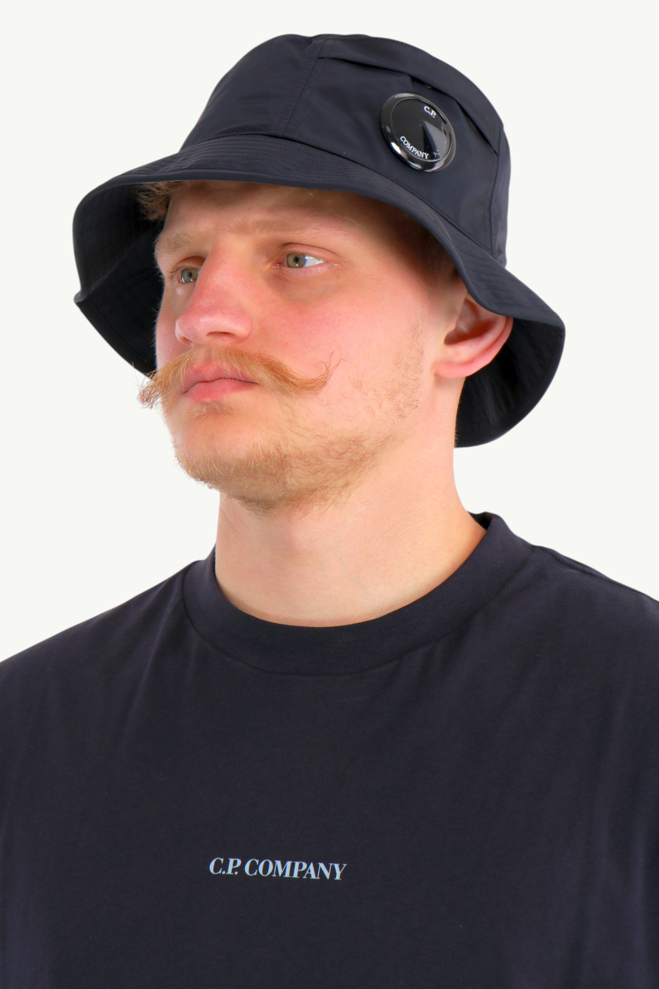 cp-company-chrome-r-lens-bucket-hat-navy-20cmac046a110545a888-3 C.P. Company Chrome-R Lens Bucket Hat Navy 20CMAC046A-110545A-888