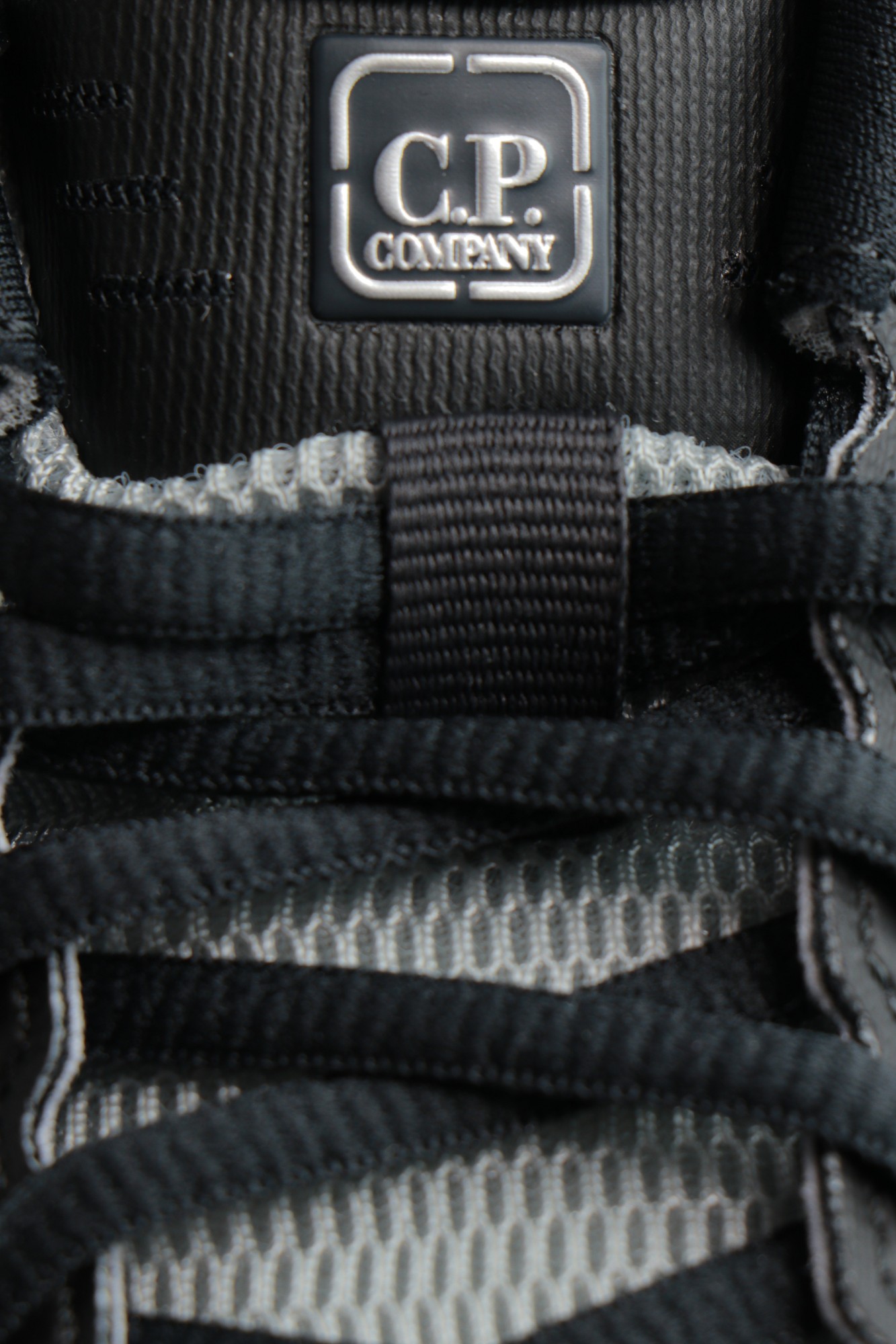 cp-company-x-asics-gel-quantum-360-i-pure-silver-caviar-1203a689-021-7
