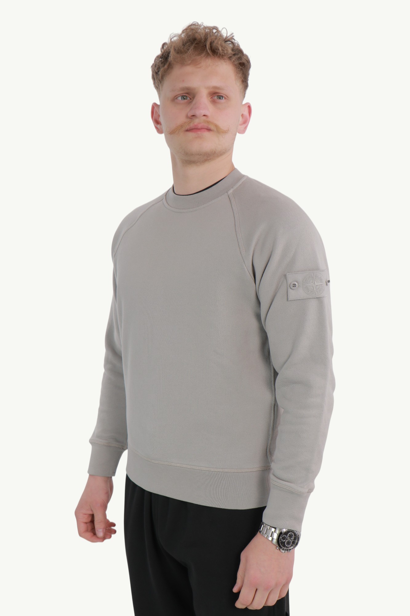 stone-island-heavy-organic-cotton-fleece_s-i-ghost-dust-grey-l1s156100028s0f42v0064-2 Stone Island Heavy Organic Cotton Fleece_S.I. Ghost Dust Grey - L1S156100028-S0F42-V0064
