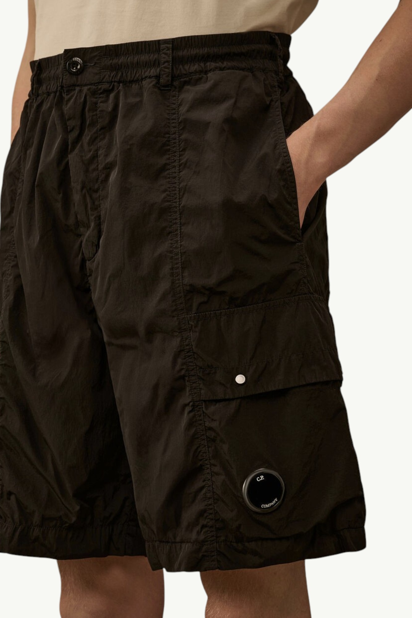 cp-company-chrome-r-lens-boxy-cargo-shorts-black-20cmbe031a005904g999-3 C.P. Company Chrome-R Lens Boxy Cargo Shorts Black - 20CMBE031A-005904G-999