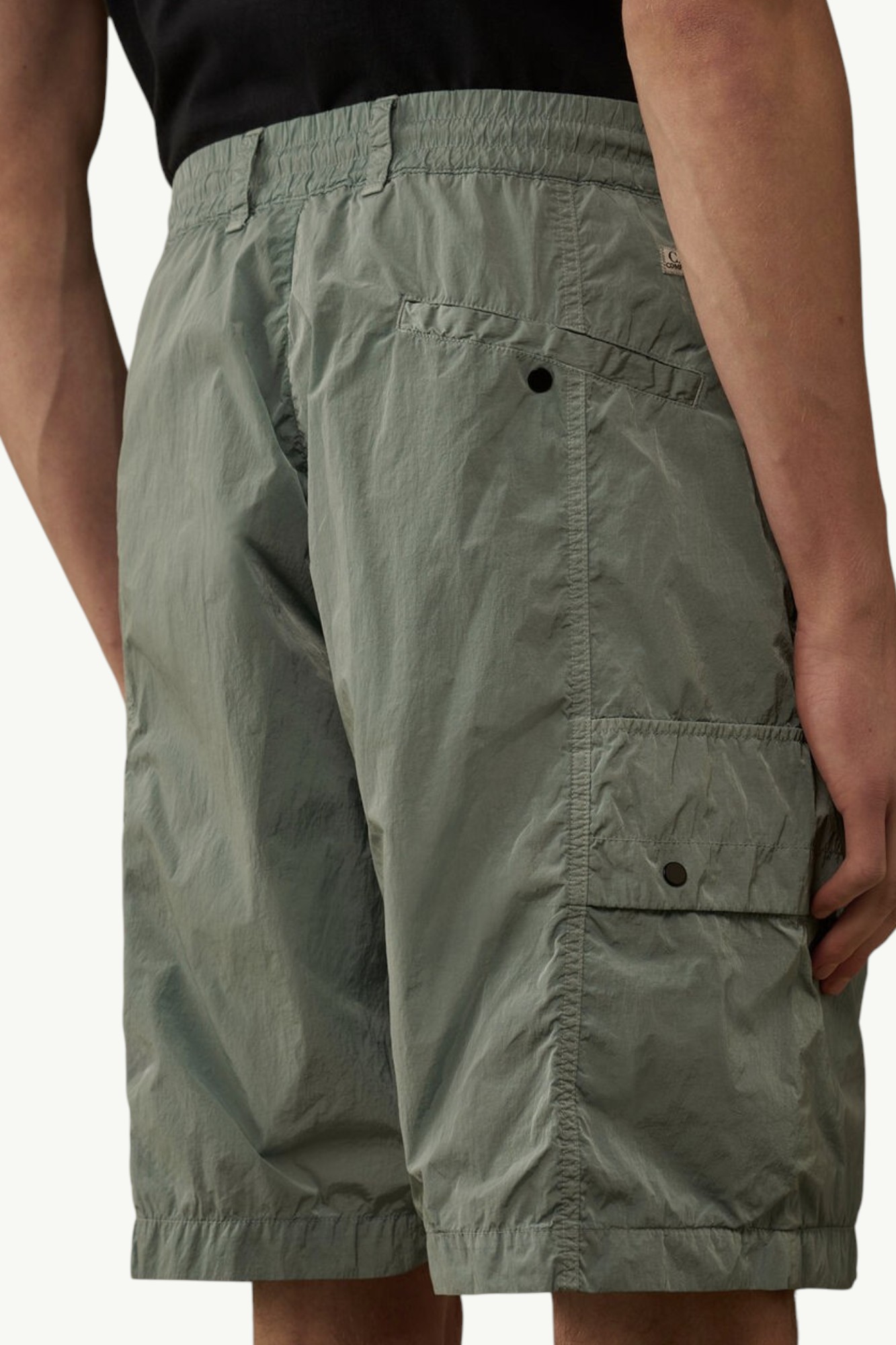 cp-company-chrome-r-lens-boxy-cargo-shorts-silver-blue-20cmbe031a005904g809-4 C.P. Company Chrome-R Lens Boxy Cargo Shorts Silver Blue - 20CMBE031A-005904G-809