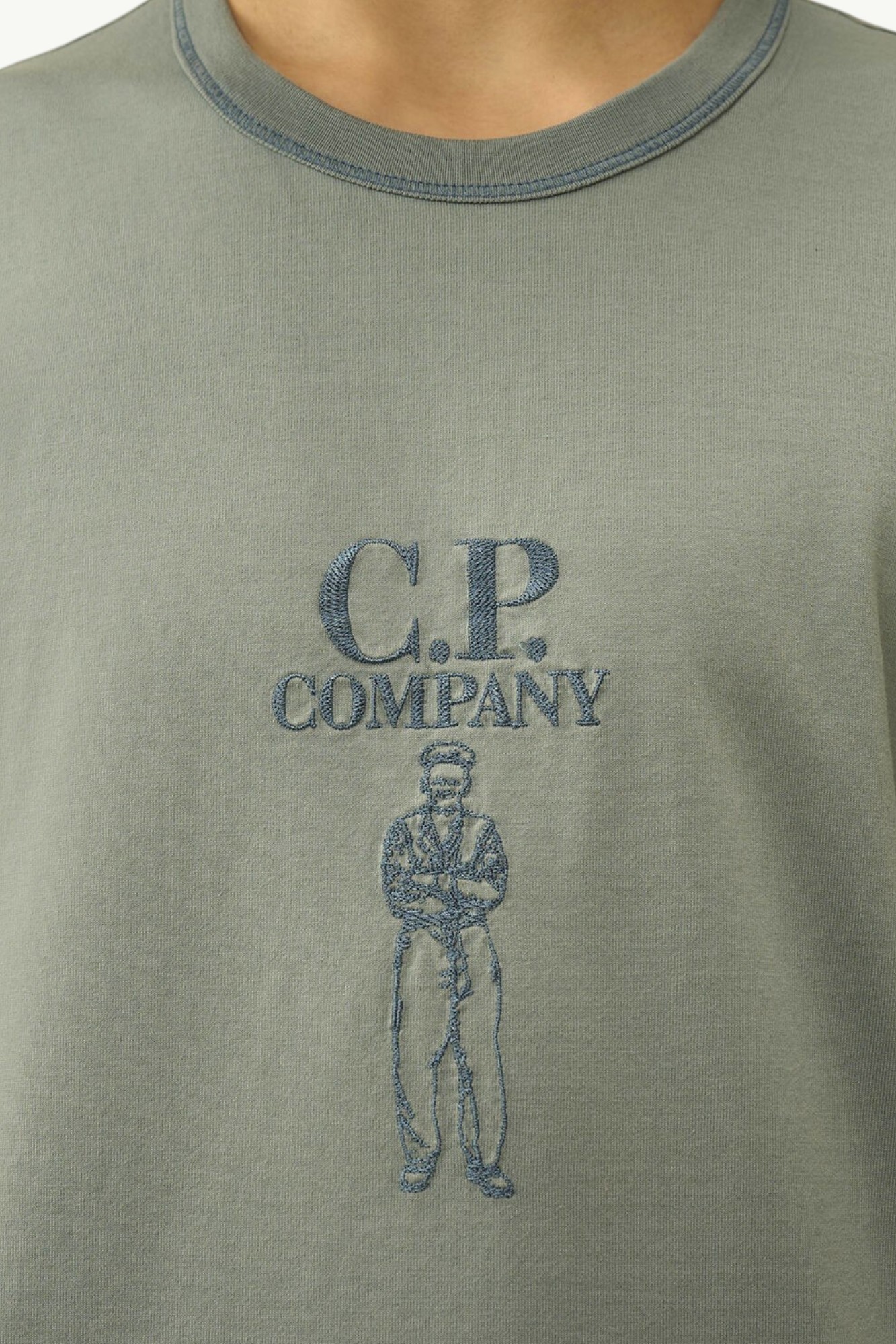 cp-company-mercerized-jersey-30-2-twisted-short-sleeve-logo-t-shirt-silver-blue-20cmts120a110580w809-4 C.P. Company Mercerized Jersey 30/2 Twisted Short Sleeve Logo T-Shirt Silver Blue 20CMTS120A110580W809