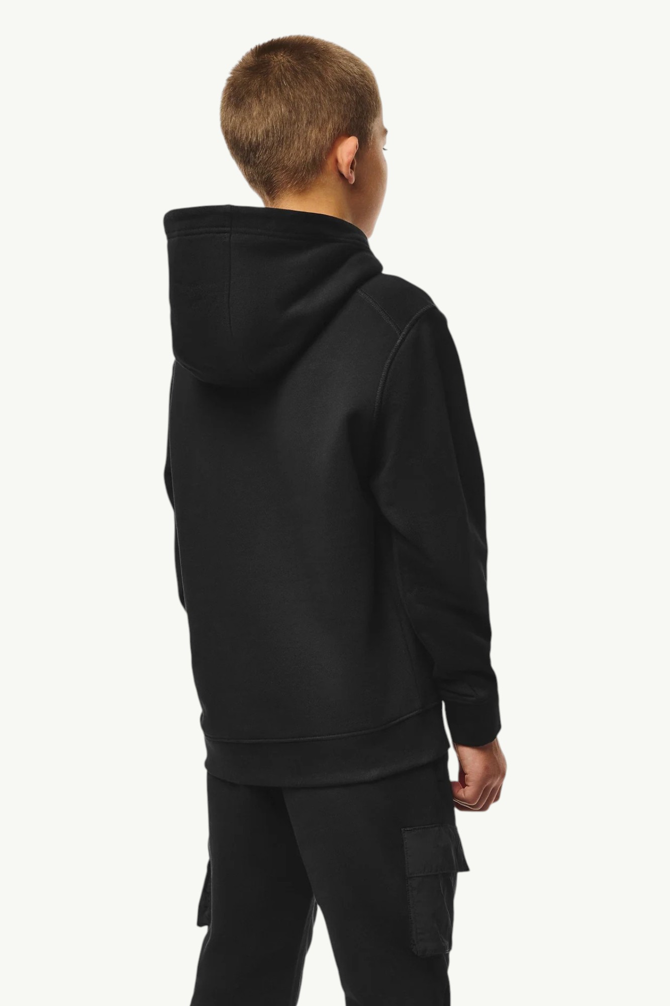 Weekend Offender Kids Oulton Hoodie Black – KIDSHD3B07-BLACK